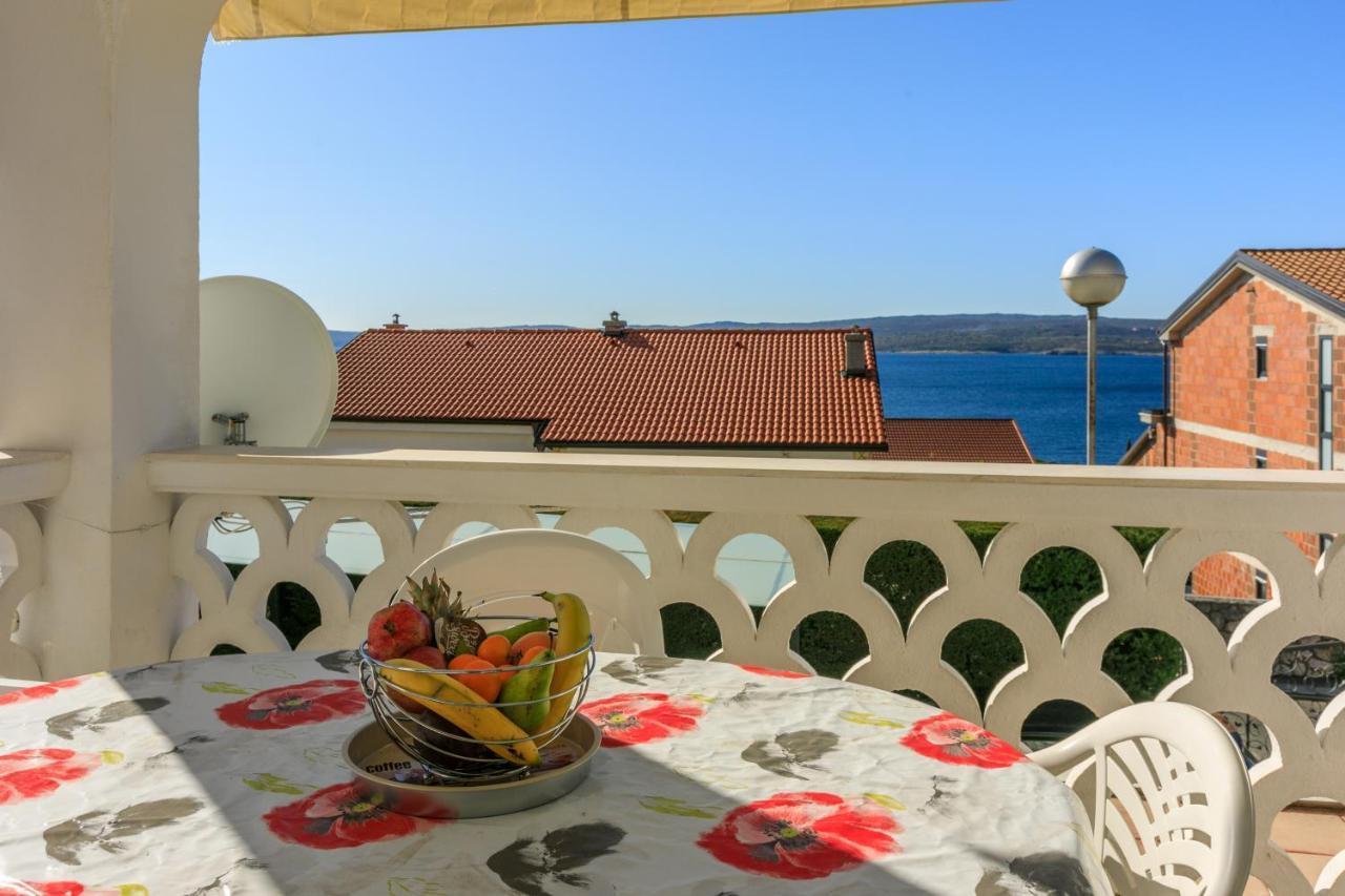Apartment Eni Selce Exterior photo